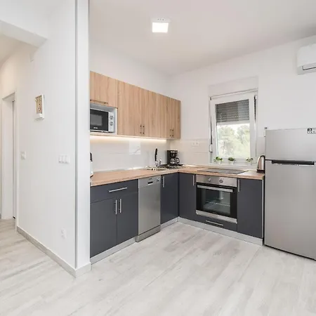 Bircic Apartment Vir